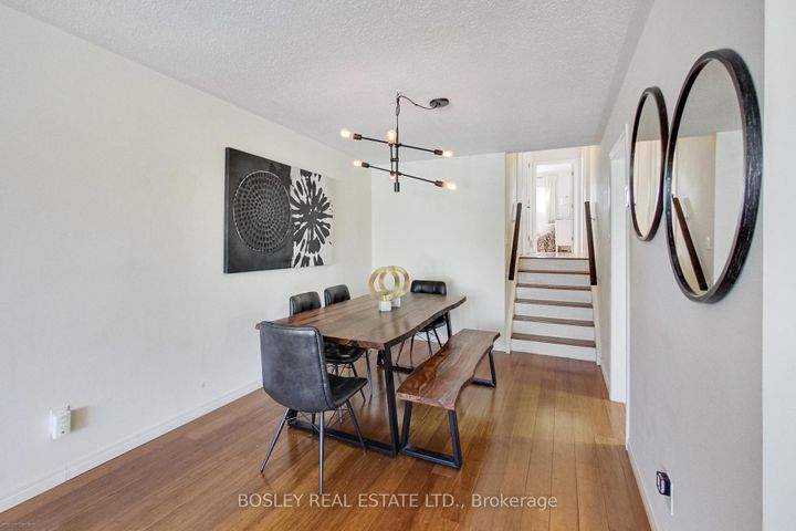 Photo 10 at 801 Eaglemount Crescent, Erindale, Mississauga