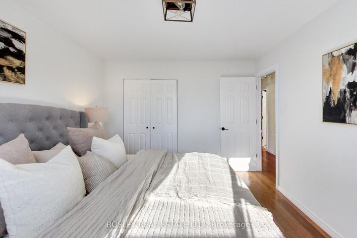 Photo 16 at 801 Eaglemount Crescent, Erindale, Mississauga