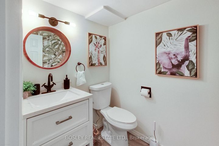 Photo 21 at 801 Eaglemount Crescent, Erindale, Mississauga