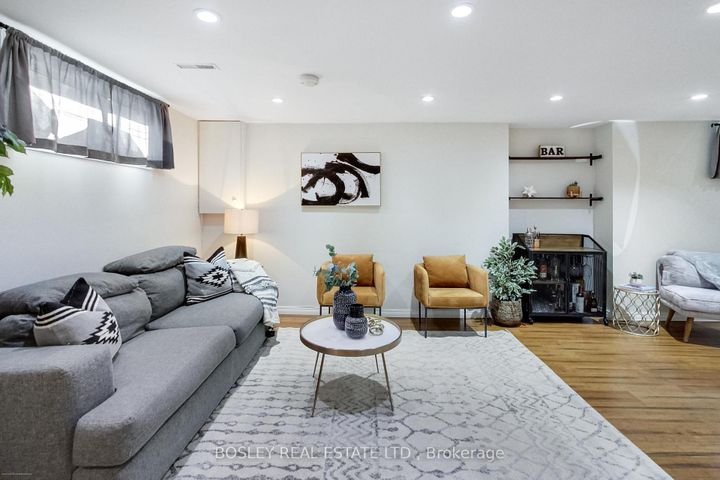 Photo 23 at 801 Eaglemount Crescent, Erindale, Mississauga