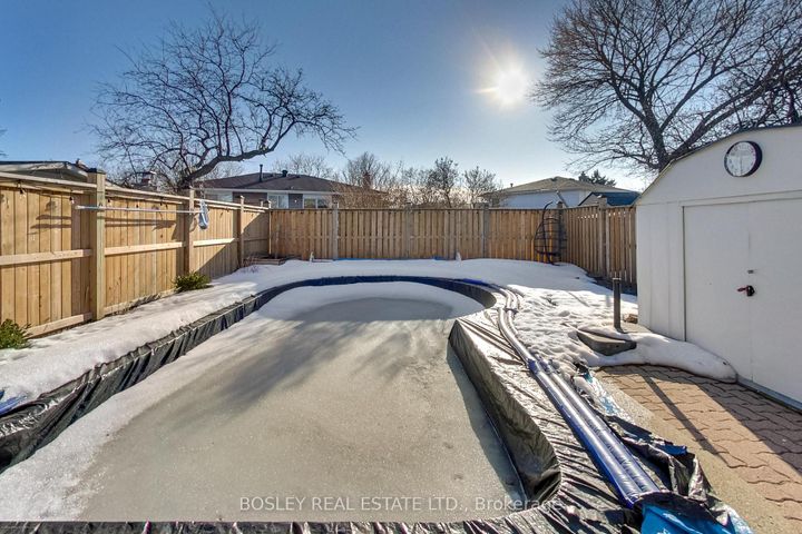 Photo 26 at 801 Eaglemount Crescent, Erindale, Mississauga