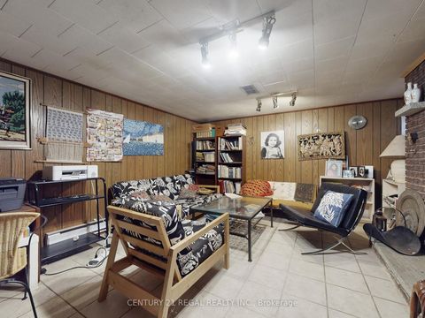 Photo 23 at 20 West Hill Drive, West Hill, Toronto