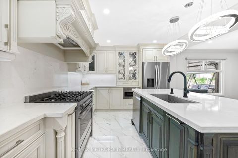 Photo 16 at 914 Sproule Crescent, Pinecrest, Oshawa