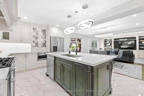 Photo 17 at 914 Sproule Crescent, Pinecrest, Oshawa