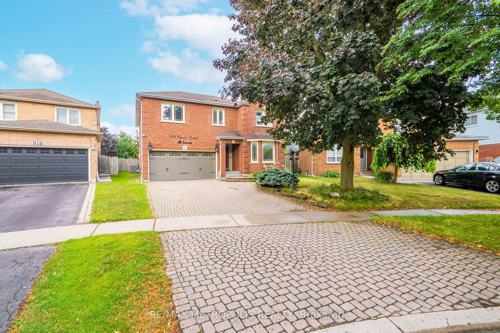 914 Sproule Crescent, Pinecrest, Oshawa 