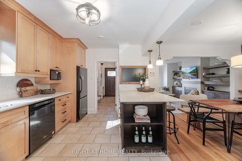 Photo 14 at 75 Emerald Crescent, New Toronto, Toronto