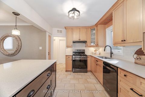 Photo 15 at 75 Emerald Crescent, New Toronto, Toronto