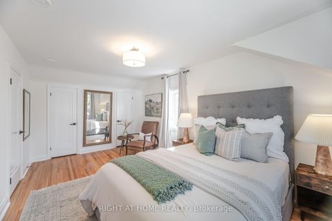 Photo 19 at 75 Emerald Crescent, New Toronto, Toronto