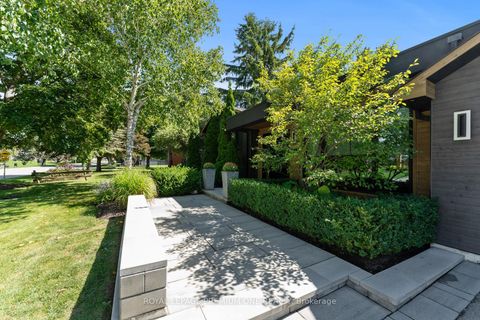 Photo 7 at 49 Norman Drive, King City, King