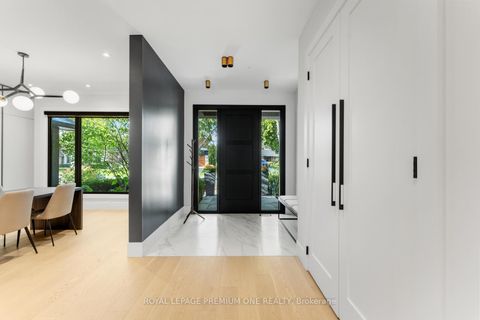 Photo 9 at 49 Norman Drive, King City, King