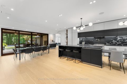 Photo 14 at 49 Norman Drive, King City, King