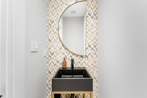 Photo 25 at 49 Norman Drive, King City, King