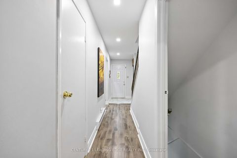 Photo 3 at 18 Rock Fern Way, Don Valley Village, Toronto