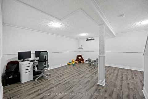 Photo 34 at 18 Rock Fern Way, Don Valley Village, Toronto