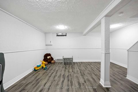 Photo 36 at 18 Rock Fern Way, Don Valley Village, Toronto