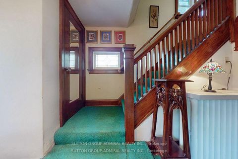 Photo 10 at 1 Valleyview Gardens, Lambton Baby Point, Toronto