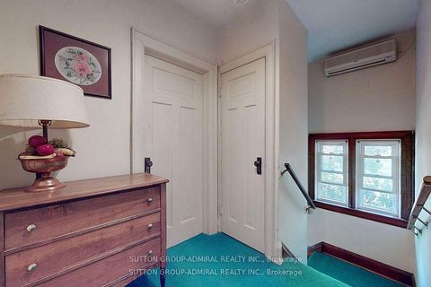 Photo 11 at 1 Valleyview Gardens, Lambton Baby Point, Toronto