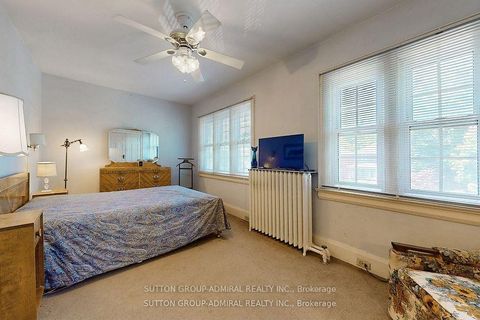 Photo 13 at 1 Valleyview Gardens, Lambton Baby Point, Toronto