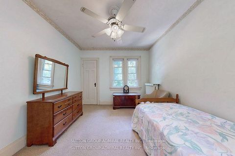 Photo 14 at 1 Valleyview Gardens, Lambton Baby Point, Toronto