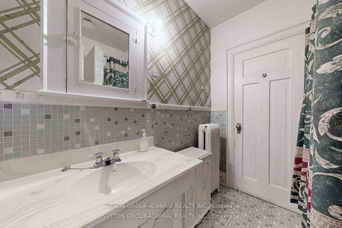 Photo 16 at 1 Valleyview Gardens, Lambton Baby Point, Toronto