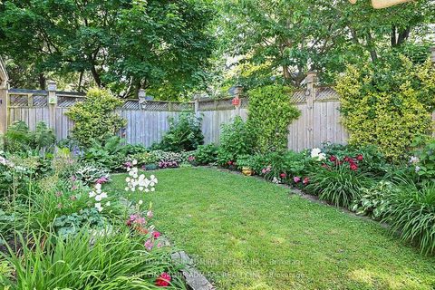 Photo 25 at 1 Valleyview Gardens, Lambton Baby Point, Toronto