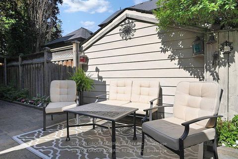 Photo 26 at 1 Valleyview Gardens, Lambton Baby Point, Toronto