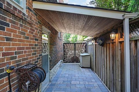Photo 34 at 1 Valleyview Gardens, Lambton Baby Point, Toronto