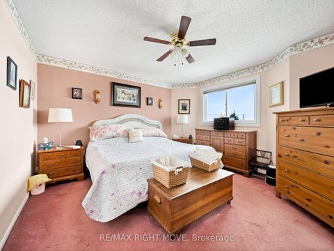 Photo 25 at 42 Sundew Drive, Holly, Barrie