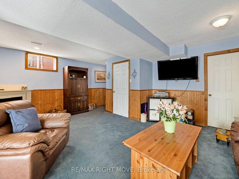 Photo 31 at 42 Sundew Drive, Holly, Barrie