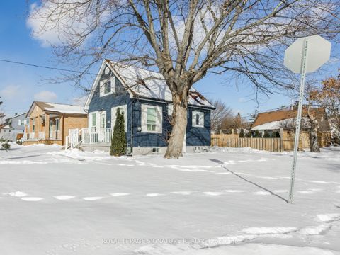 Photo 17 at 405 Pharmacy Avenue, Birchmount, Toronto