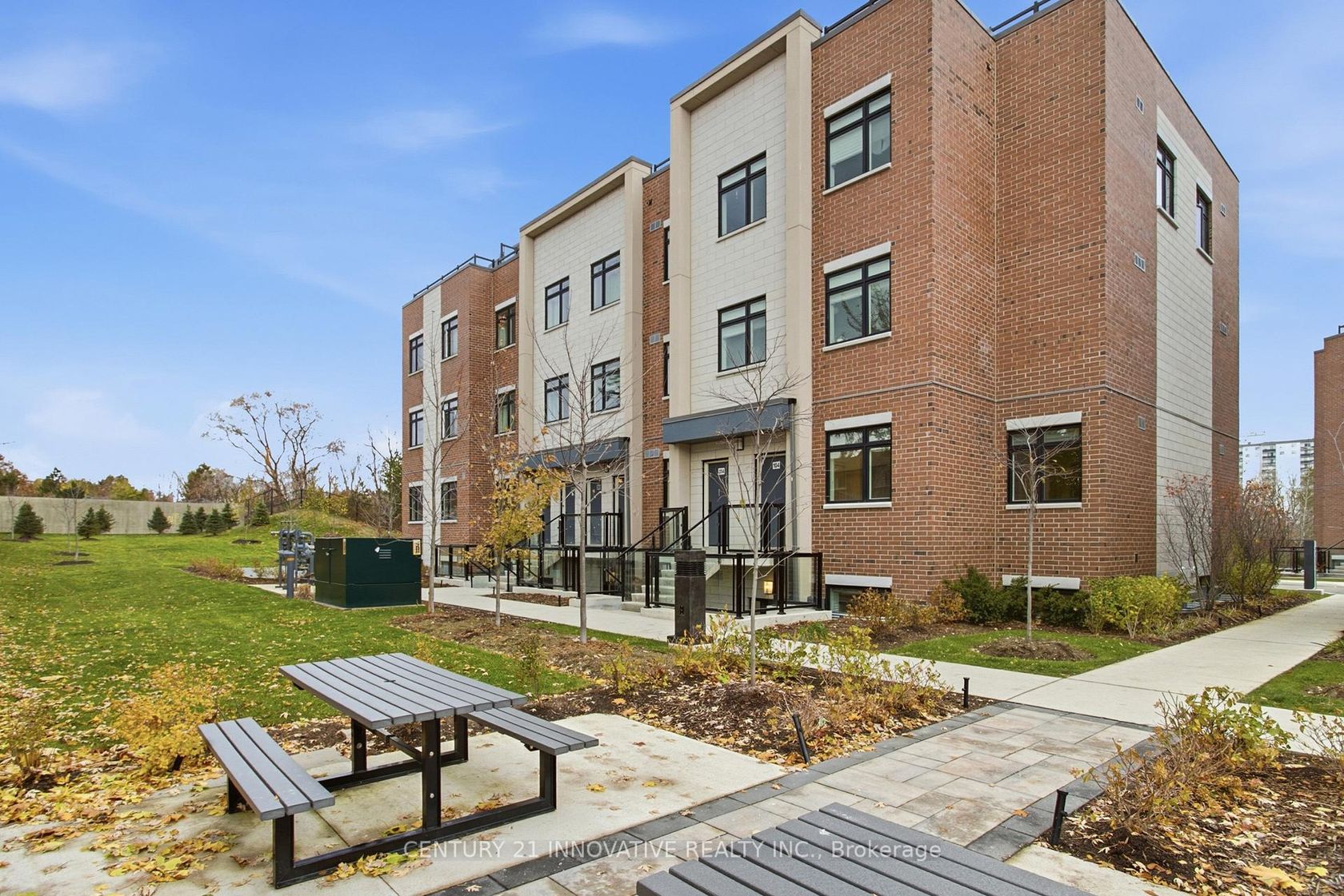 104 - 1115 Douglas McCurdy Common Street, Lakeview, Mississauga 