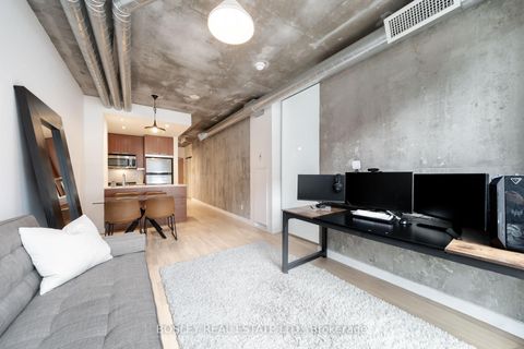 Photo 6 at 409 - 138 Princess Street, Moss Park, Toronto