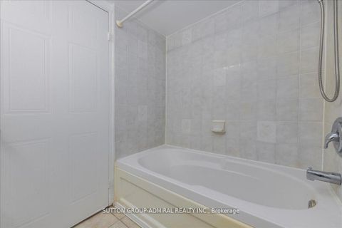 Photo 9 at 509 - 150 Dunlop Street E, City Centre, Barrie