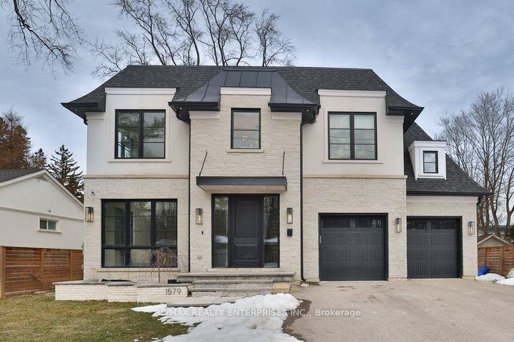 Photo 2 at 1579 Trotwood Avenue, Mineola, Mississauga