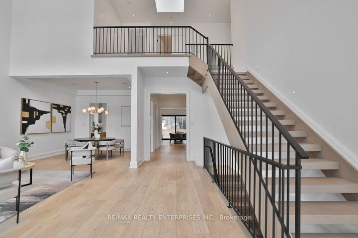 Photo 3 at 1579 Trotwood Avenue, Mineola, Mississauga