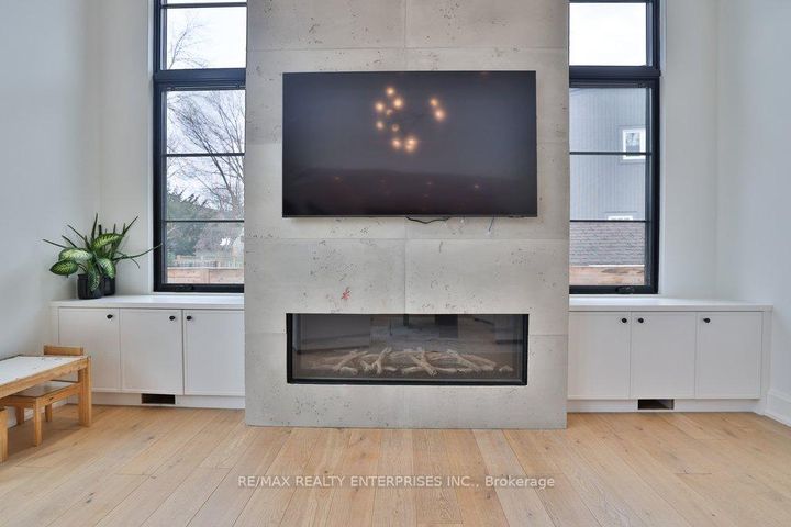 Photo 13 at 1579 Trotwood Avenue, Mineola, Mississauga