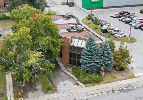 Photo 1 at 6 Collinsgrove Road, West Hill, Toronto