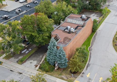 Photo 2 at 6 Collinsgrove Road, West Hill, Toronto