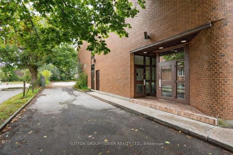 Photo 3 at 6 Collinsgrove Road, West Hill, Toronto