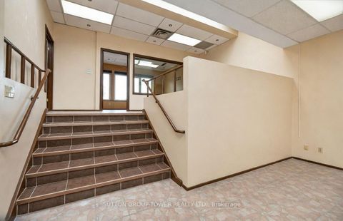 Photo 8 at 6 Collinsgrove Road, West Hill, Toronto