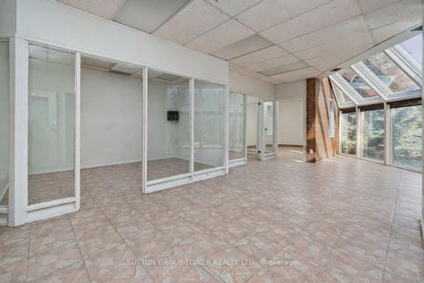 Photo 11 at 6 Collinsgrove Road, West Hill, Toronto