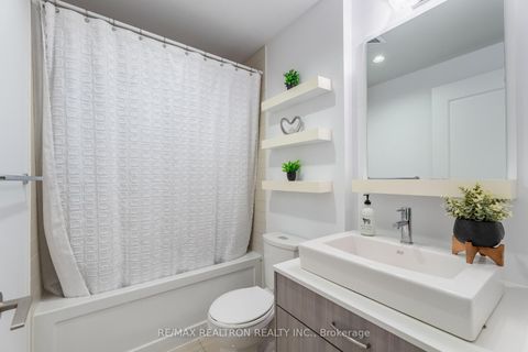 Photo 7 at 501 - 9205 Yonge Street, Langstaff, Richmond Hill
