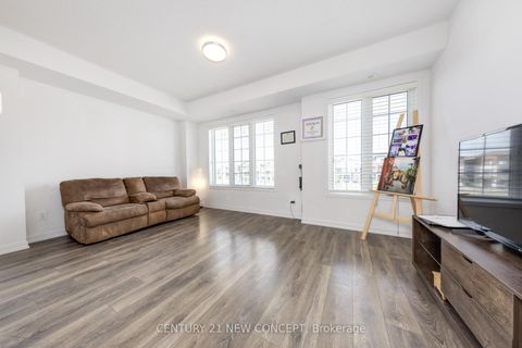 Photo 7 at 227 Harding Park Street, Glenway Estates, Newmarket