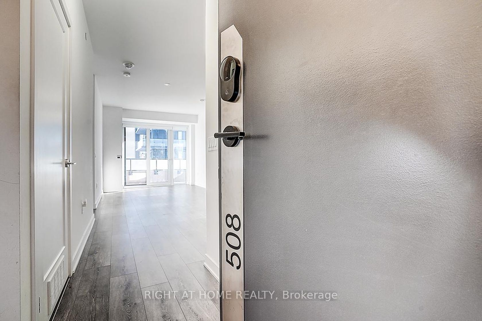 508 - 95 Oneida Crescent, Langstaff, Richmond Hill photo number 2