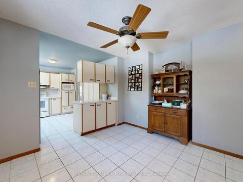 Photo 11 at 3525 Pollock Road E, Belhaven, Georgina