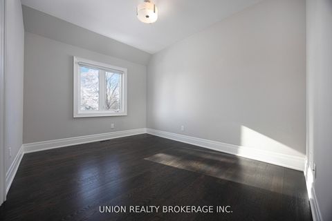 Photo 30 at 44 Scarboro Crescent, Cliffcrest, Toronto