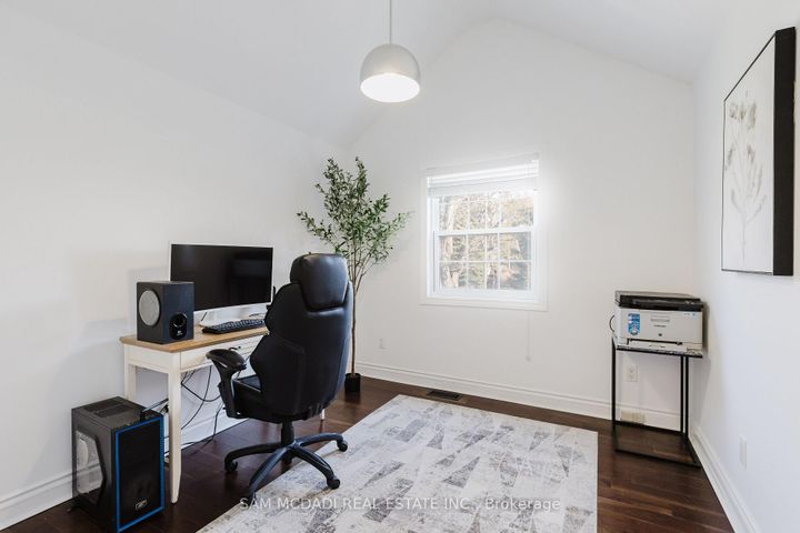 Photo 24 at 3325 Lakeshore Road, Roseland, Burlington