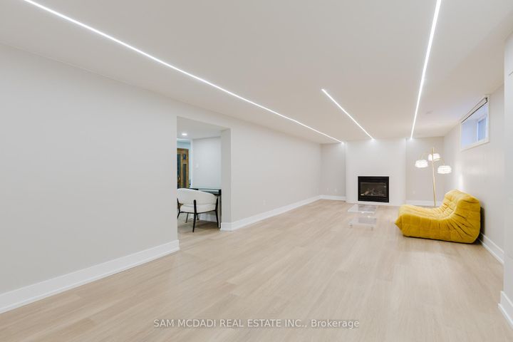 Photo 28 at 3325 Lakeshore Road, Roseland, Burlington