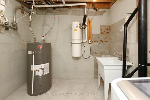 Photo 38 at 20 - 160 Carsbrooke Road, Etobicoke West Mall, Toronto