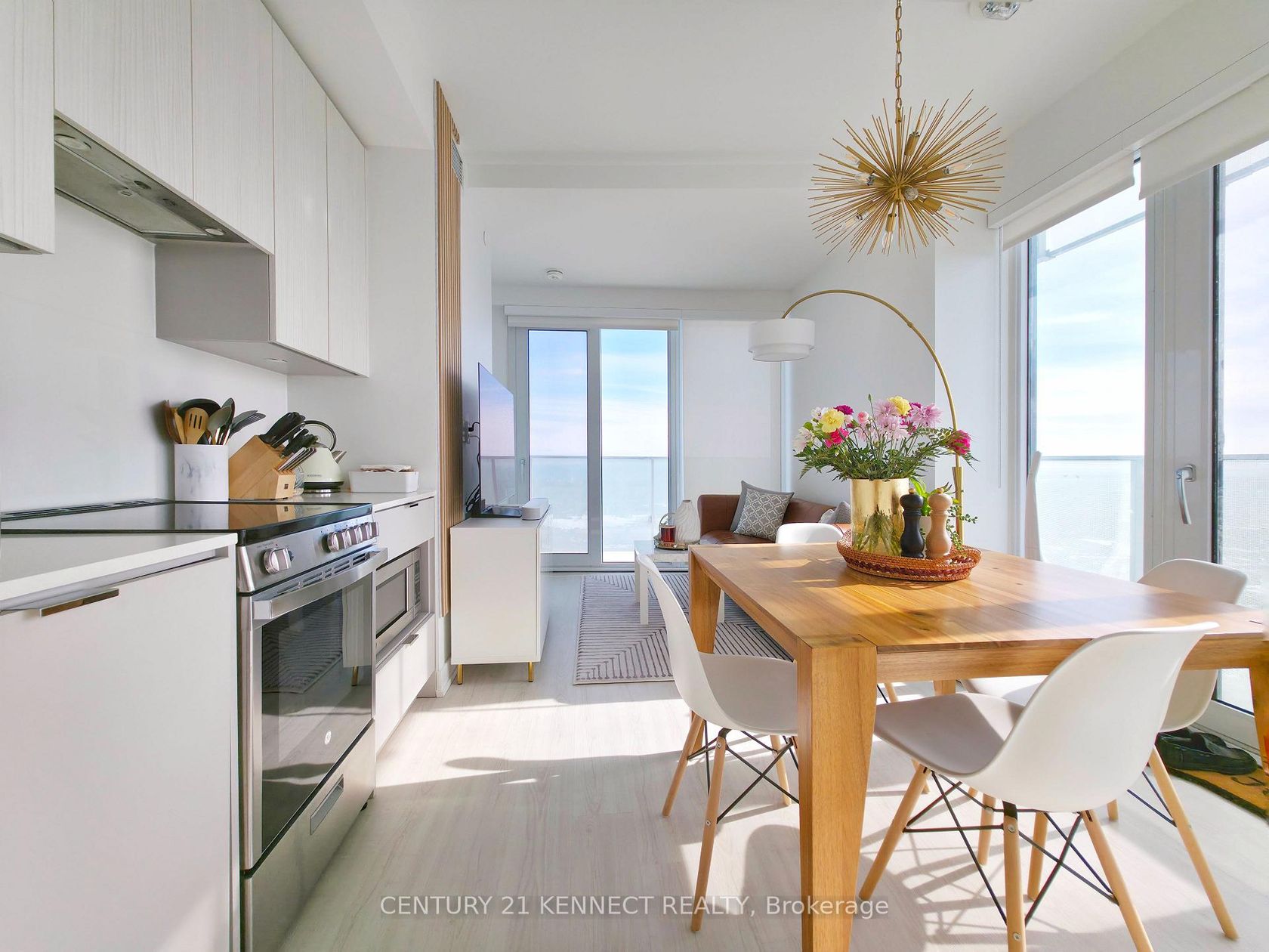 5609 - 3883 Quartz Road, City Centre, Mississauga by Loree Meneguzzi Real Estate 5609 - 3883 Quartz Road, City Centre, Mississauga